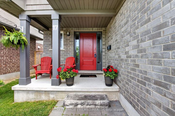 Property Photo:  17 Bridle Path  ON N5R 0B4 