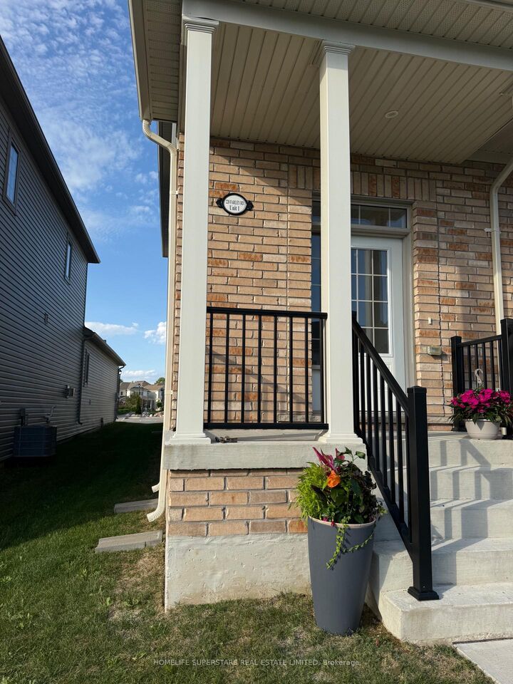 Property Photo:  220 Farley Road 1  ON N1M 0H6 