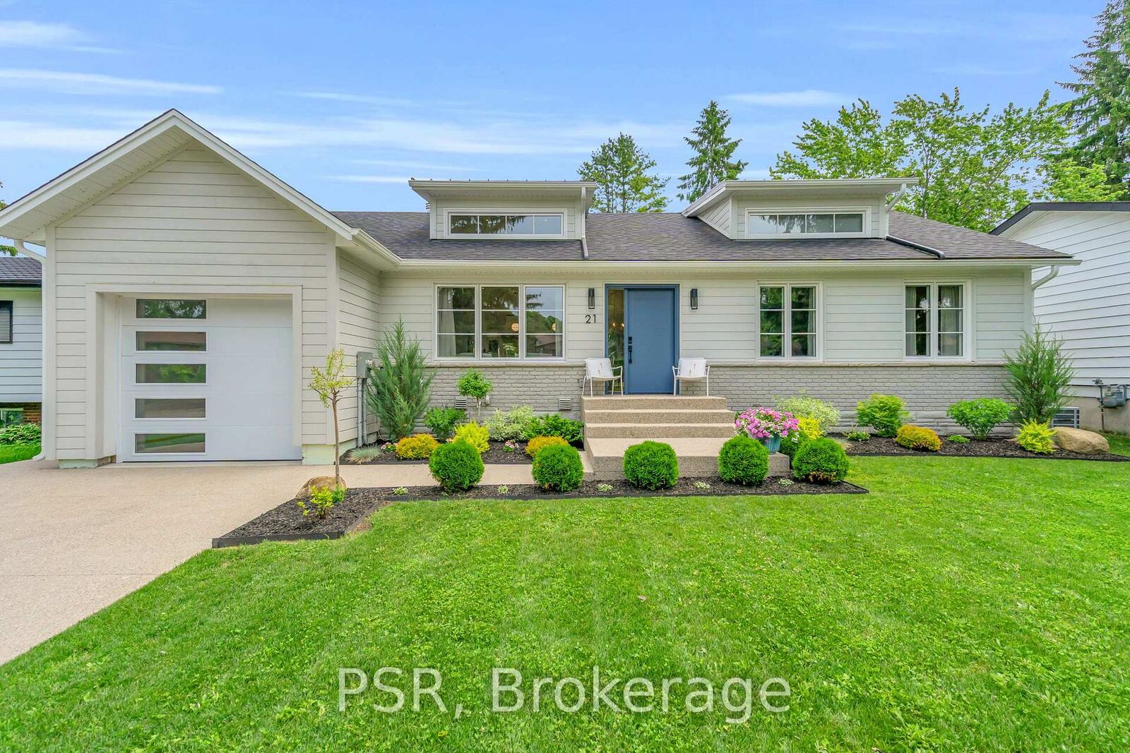 Property Photo: 21 Blake Street ON N4L 1E9