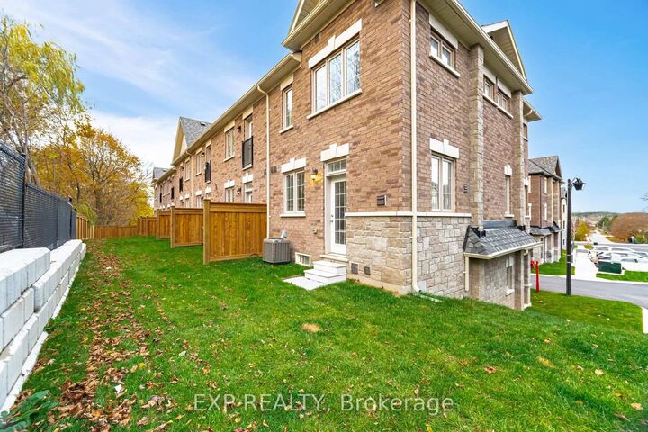 Property Photo:  68 First Street 24  ON L9W 2E4 