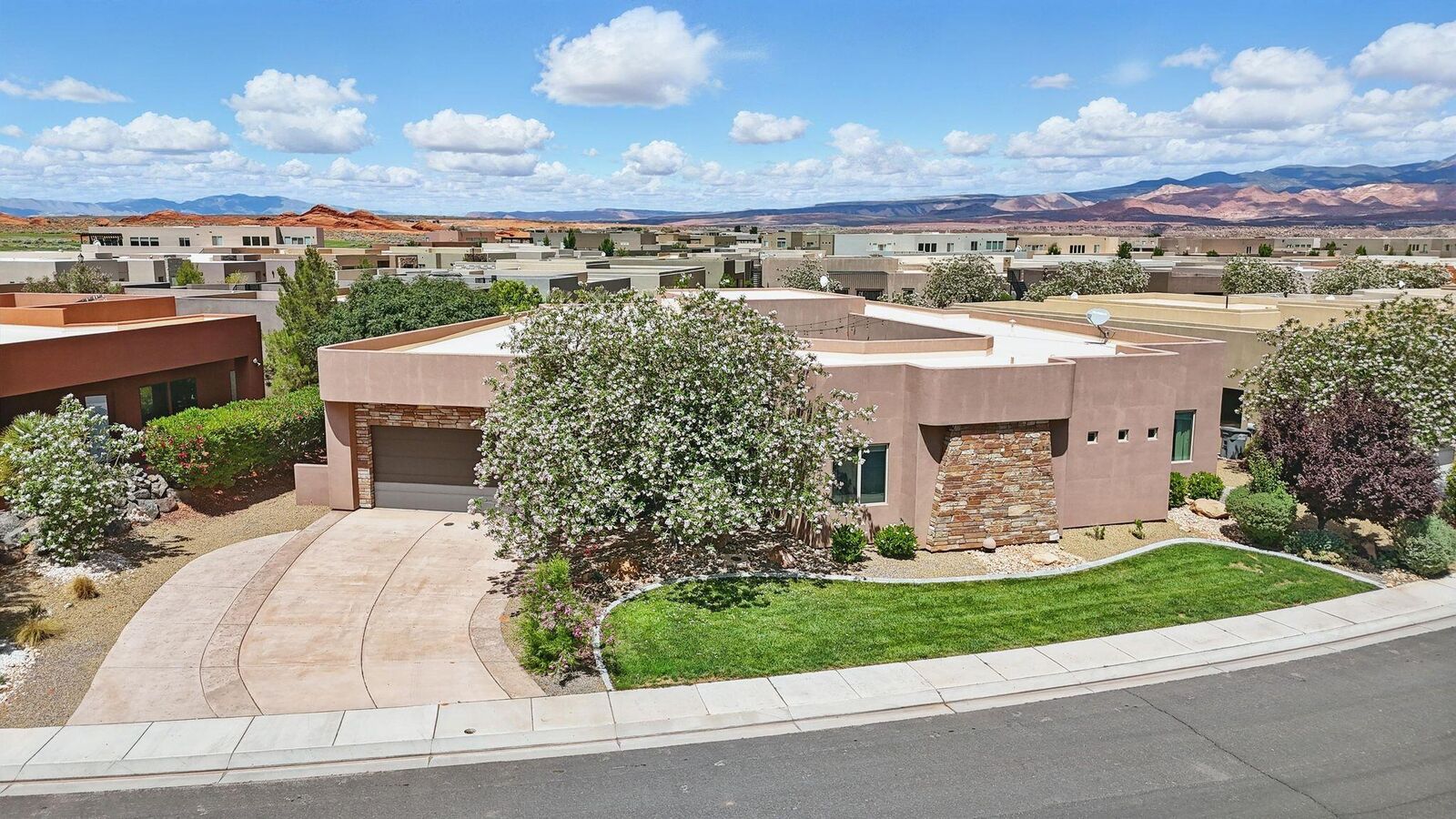 Property Photo: 3258 S 4900 W UT 84737