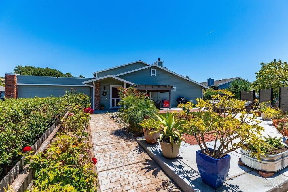 Property Photo:  1736 Stuart Court  CA 94510 