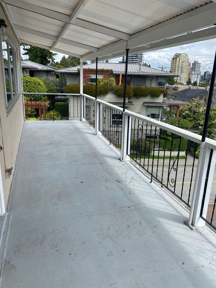 Property Photo:  299 24th Street B  BC V7V 4G9 