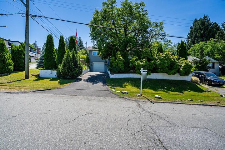 13938 115 Avenue — photo 1