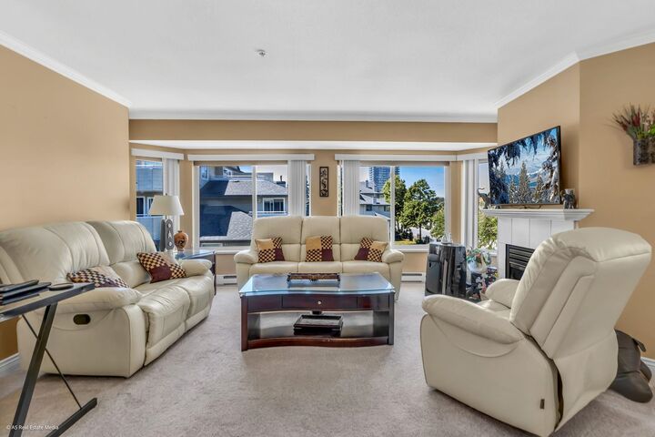 Property Photo: 12160 80 Avenue 314 BC V3W 0V3