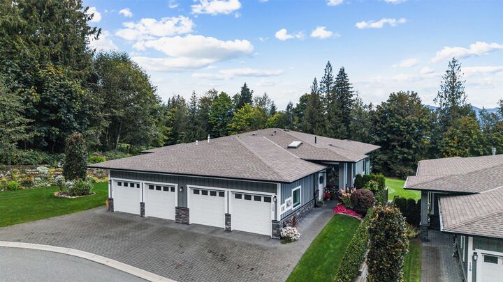Property Photo: 51096 Falls Court 129 BC V4Z 1K7