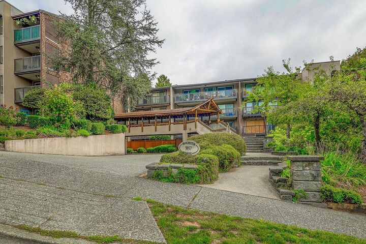 9857 Manchester Drive 211 — photo 1