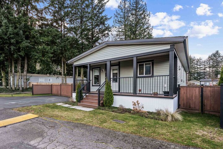 Property Photo: 63071 Flood Hope Road 18 BC V0X 1L2