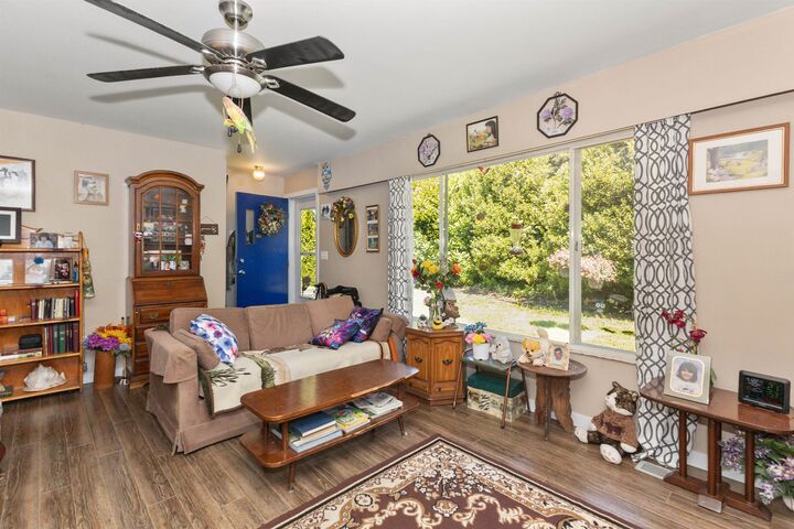 Property Photo:  32530 Fraser Crescent  BC V2V 1C6 