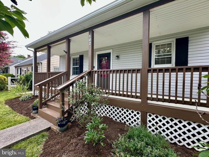 Property Photo: 102 N Purcell Avenue VA 22601