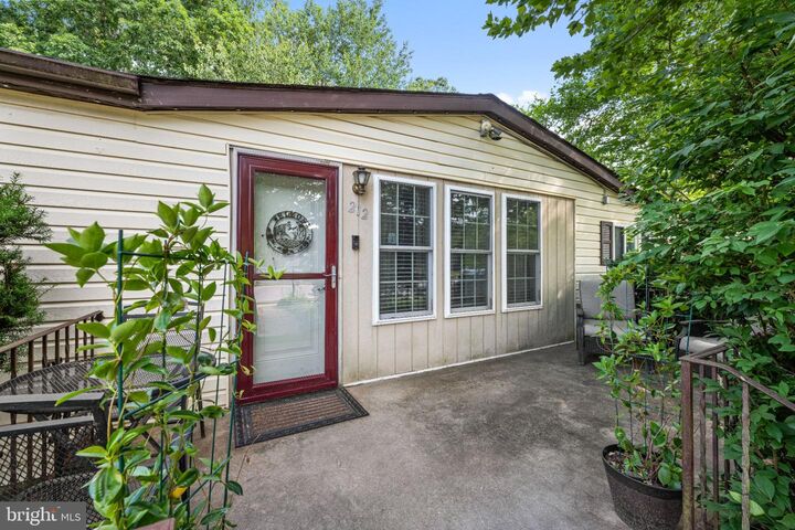 Property Photo:  212 Karen Drive  NJ 08094 