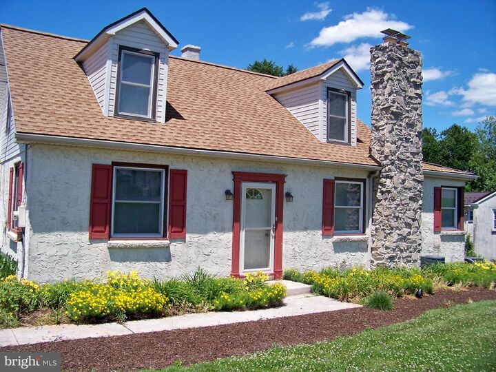 Property Photo:  627 Truce Road  PA 17560 
