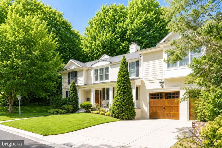 Property Photo:  5601 Vernon Place  MD 20817 