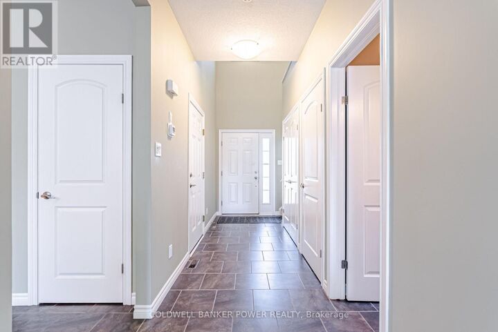 Property Photo: 2089 Beaverbrook Avenue 20 ON N6H 0A9