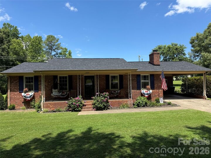 Property Photo: 1204 Crowders Mountain Road NC 28016