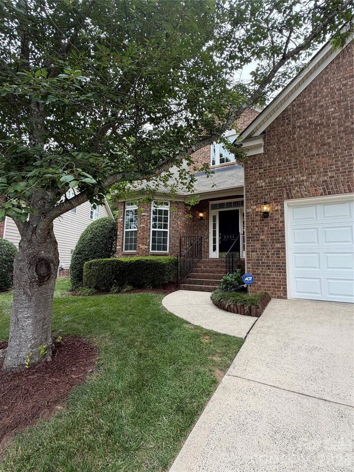 Property Photo:  2334 Oberwood Drive  NC 28078 