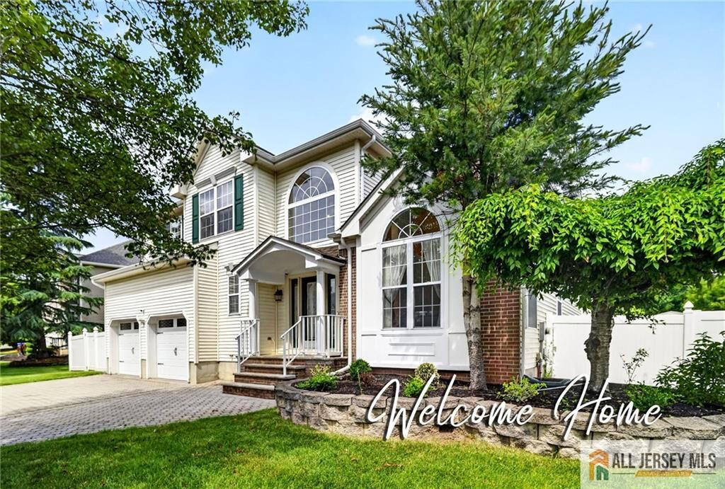Property Photo:  36 Monticello Way  NJ 08882 