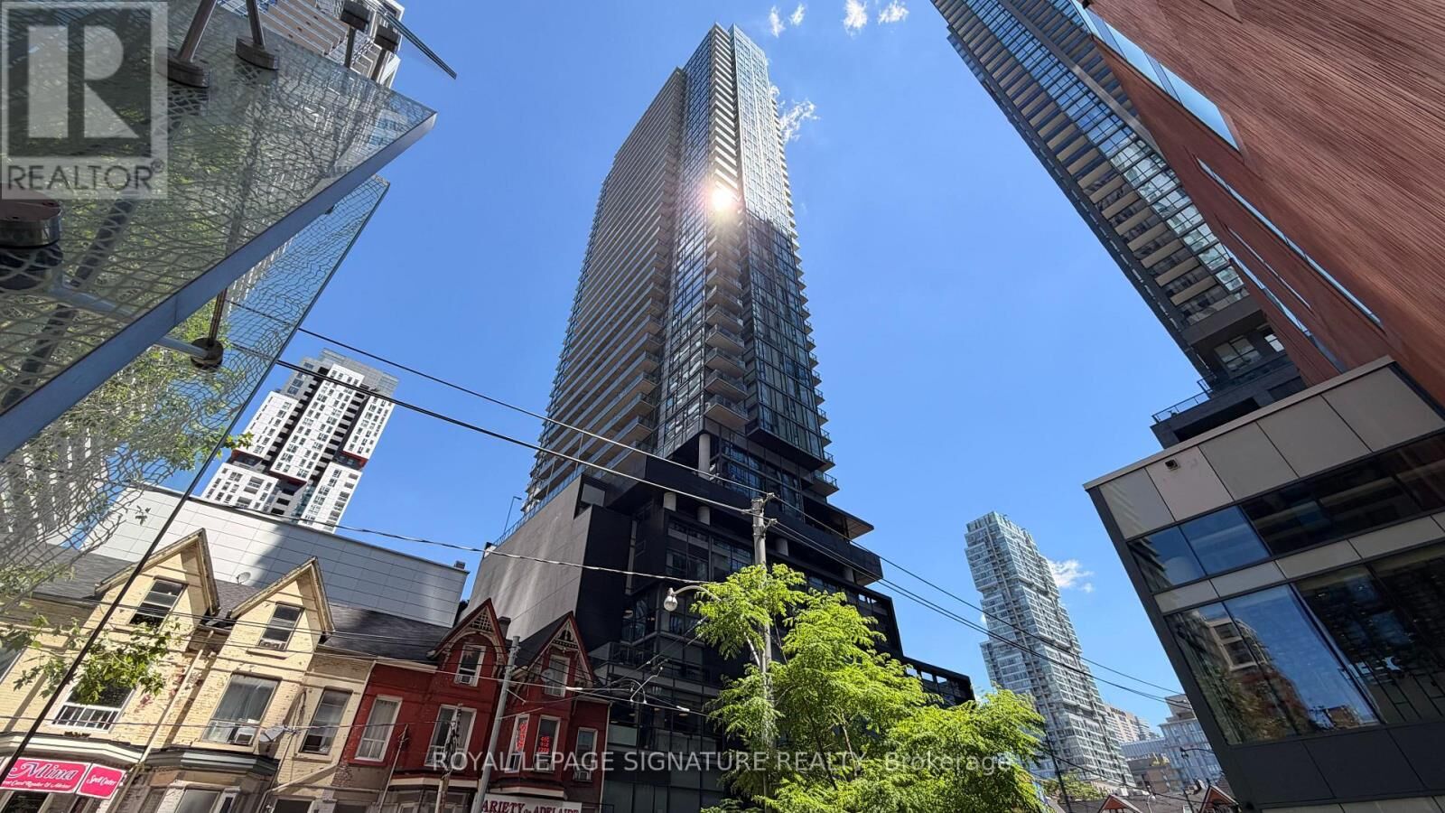 Property Photo:  290 Adelaide Street West 3308  ON M5H 1X6 
