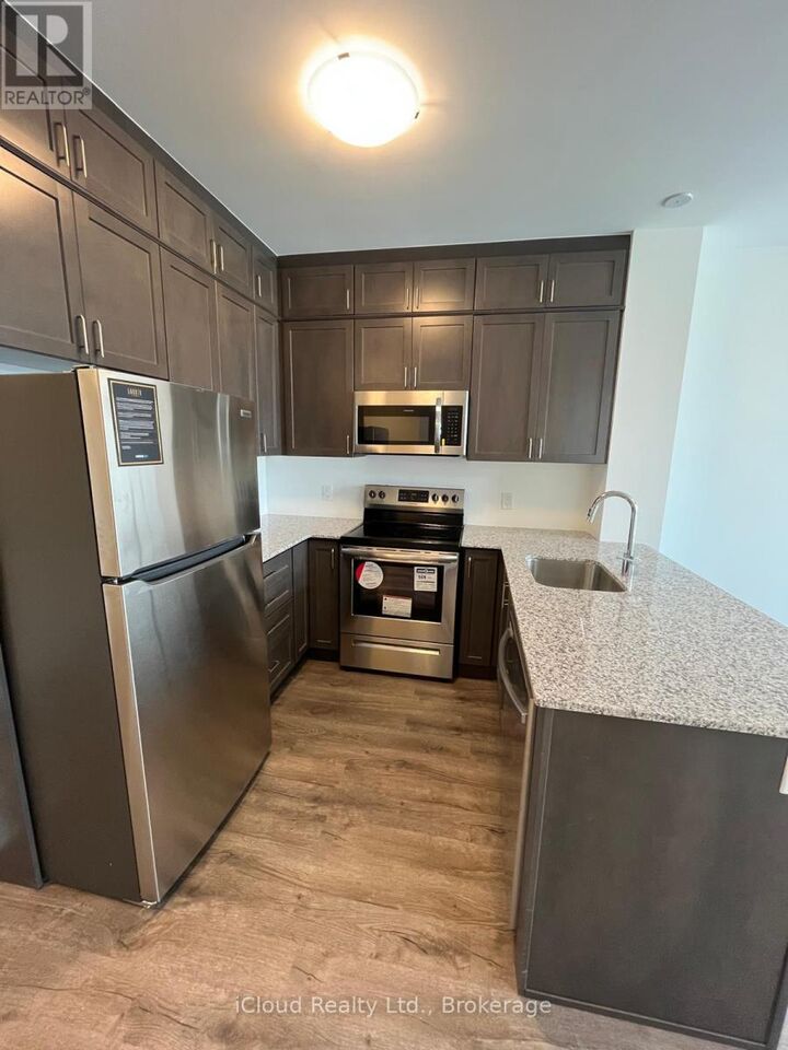Property Photo:  50 Kaitting Trail 319  ON L6M 5N3 