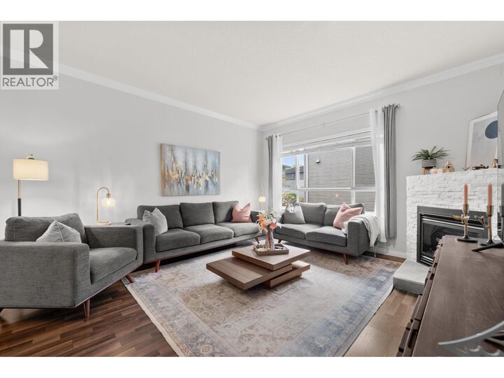 Property Photo:  9420 Ferndale Road 7  BC V6Y 0A7 
