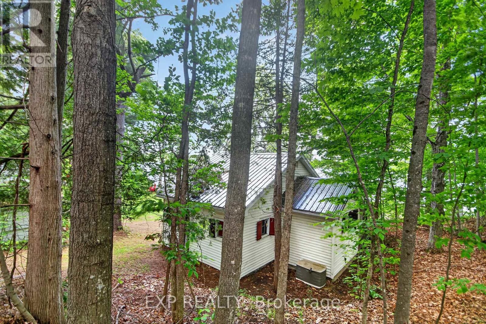 Property Photo:  61 Cedar Haven Lane  ON K0H 2V0 