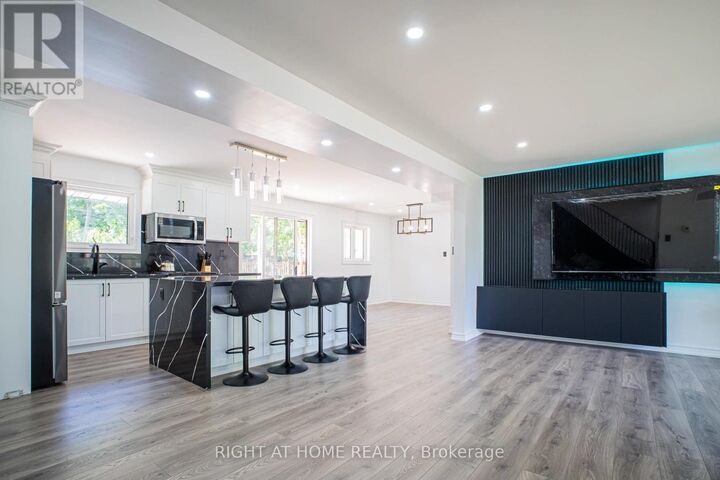 Property Photo:  77 Elford Crescent #Upper  ON L8K 5K8 