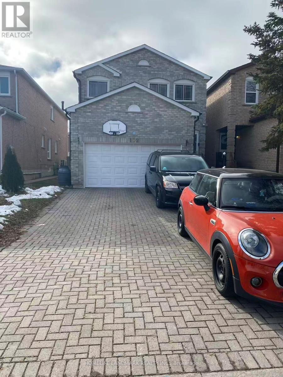 Property Photo:  102 Chloe Crescent  ON L3S 2J2 