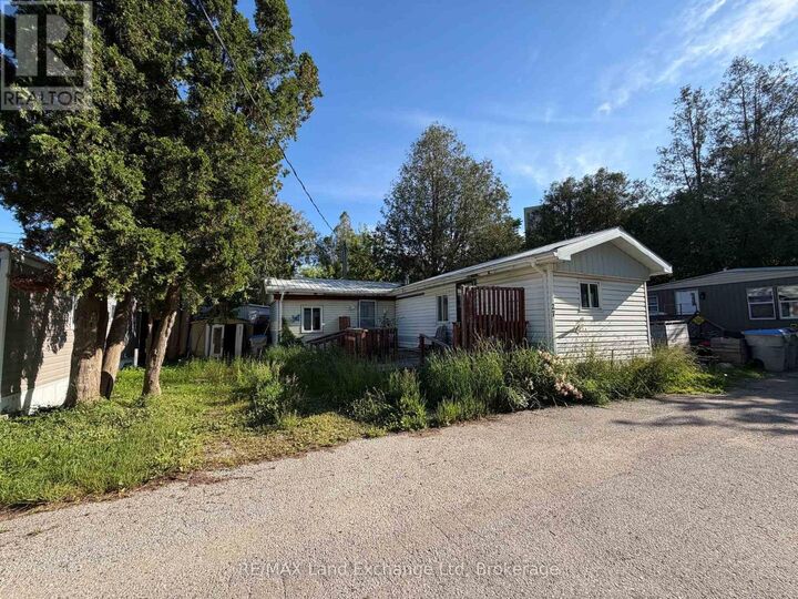 Property Photo: 343 Victoria Street 27 ON N0M 1L0