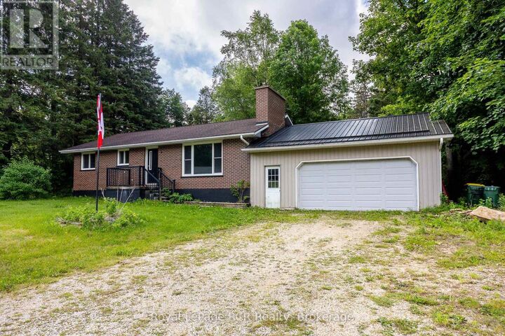 405014 Grey Road 4 — photo 1