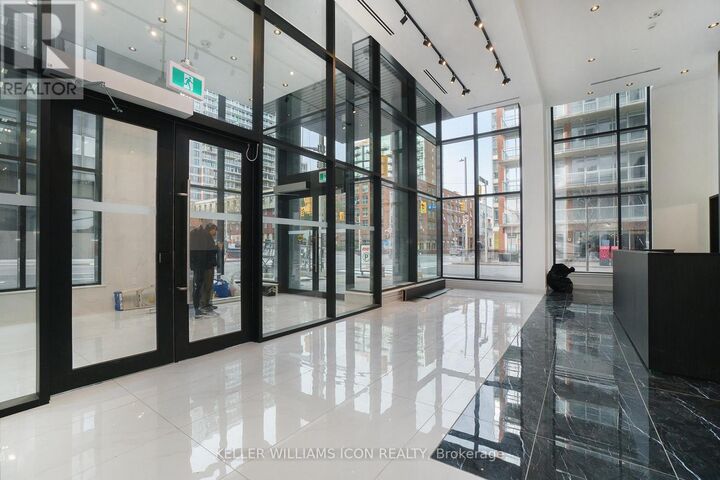 Property Photo:  180 George Street 2109  ON K1N 0G8 