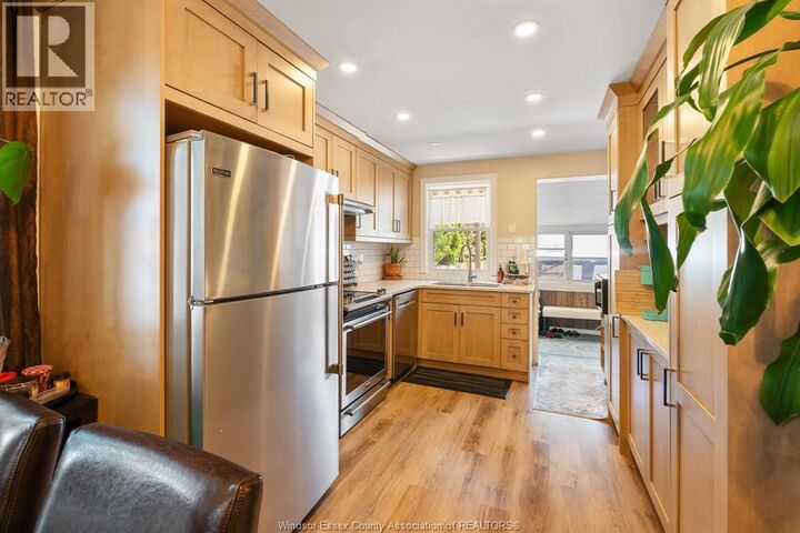 Property Photo:  1220 Bruce Avenue  ON N8X 1X3 