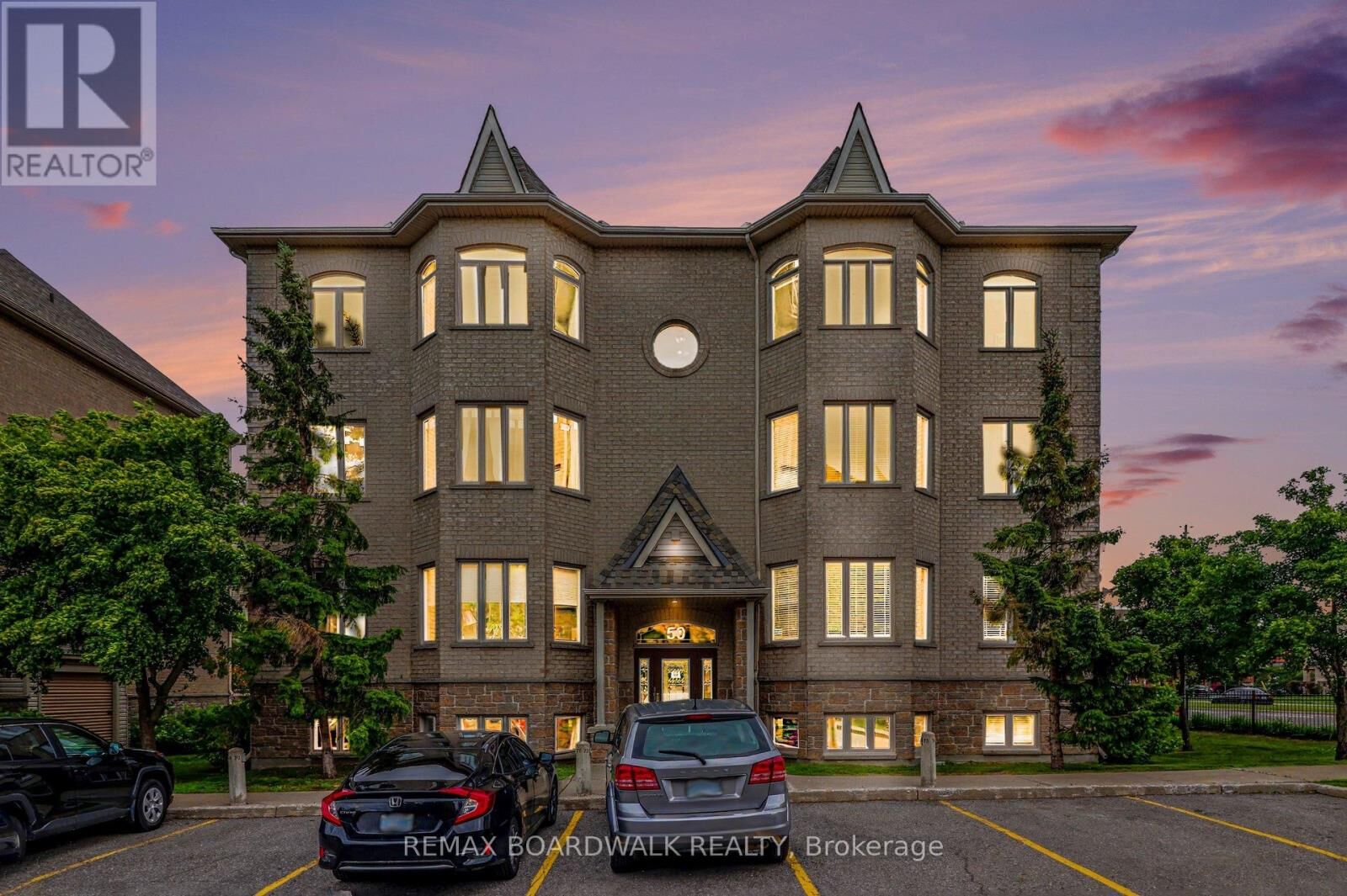 Property Photo:  50 Briargate Private 7  ON K4A 0C3 