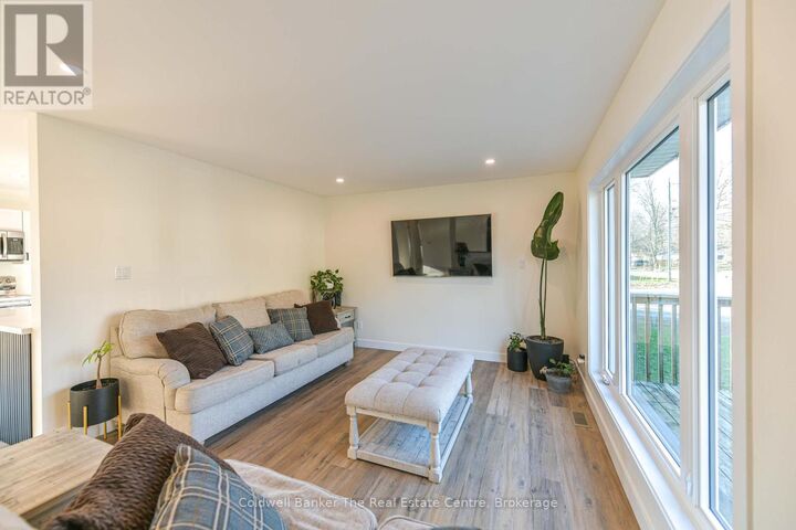 Property Photo: 355 Louise Street ON P1P 1E1