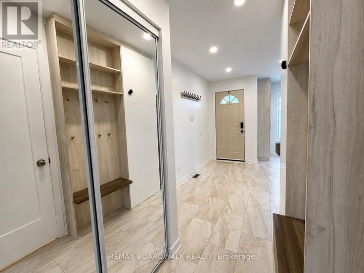 Property Photo:  4396 Whittaker Crescent  ON K1B 4P2 