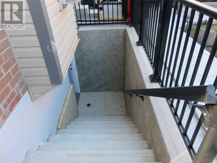 Property Photo:  32 Ventura Avenue Bsmt  ON L6Y 4Y8 