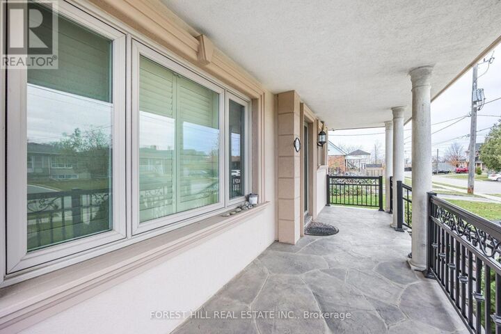 Property Photo:  159 Spalding Road  ON M3K 1K3 