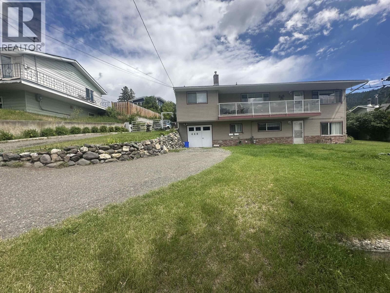Property Photo:  448 6th Avenue  BC V0K 2G0 