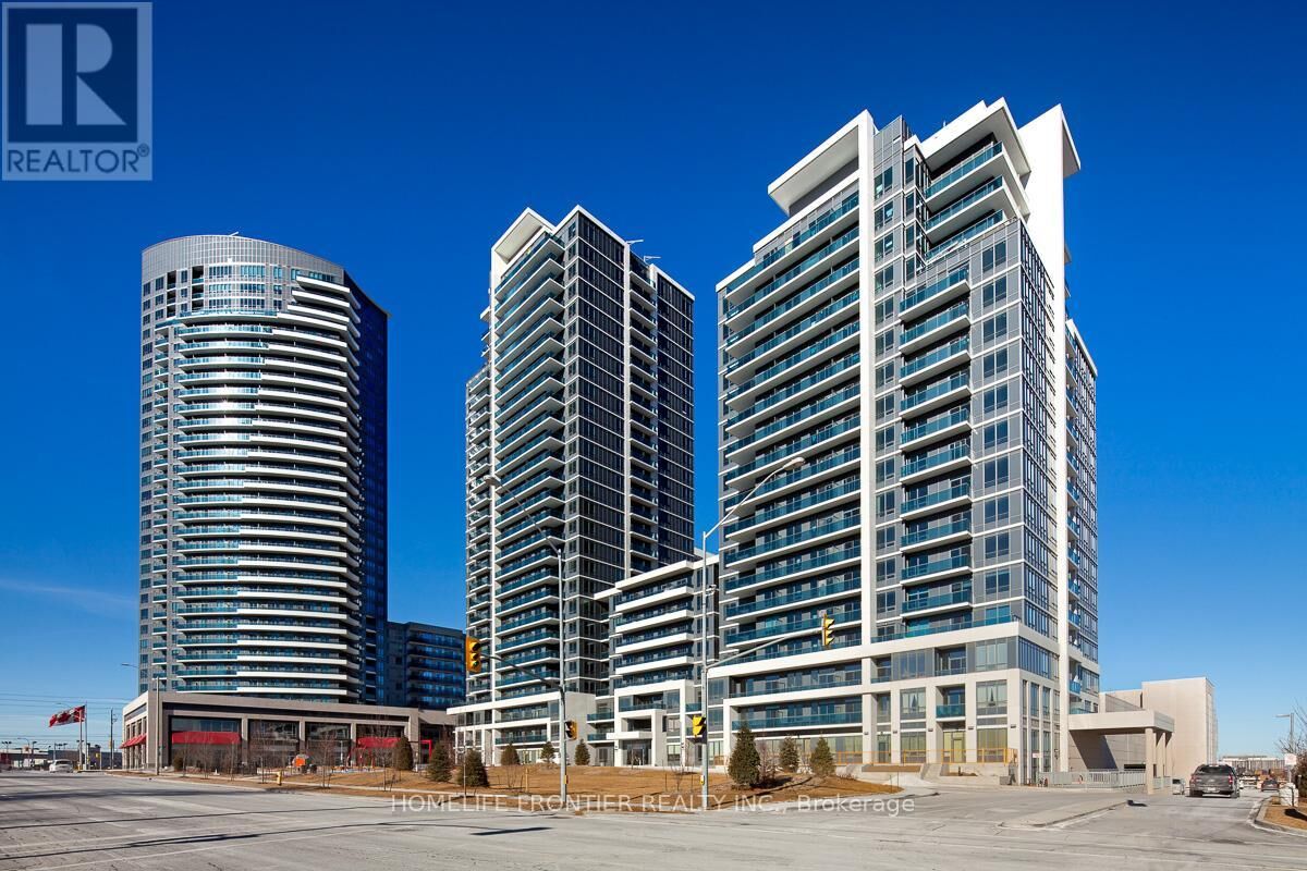 Property Photo:  7167 Yonge Street 906  ON L3T 0C4 