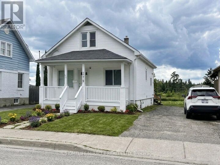 Property Photo: 279 Mountain Street ON P3B 2T8