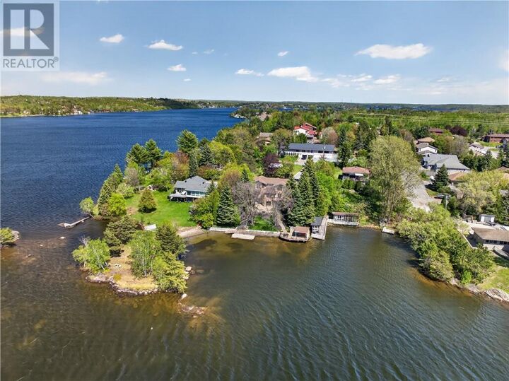 Property Photo: 867 Admiral Drive ON P3E 6J5