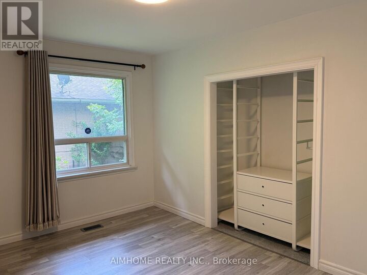 Property Photo:  2076 Constance Drive  ON L6J 2V7 