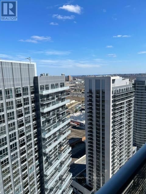 Property Photo: 255 Village Green Square 3309 ON M1S 0L7