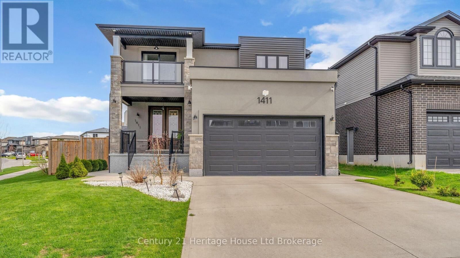 Property Photo: 1411 Sandbar Street ON N6G 0V4