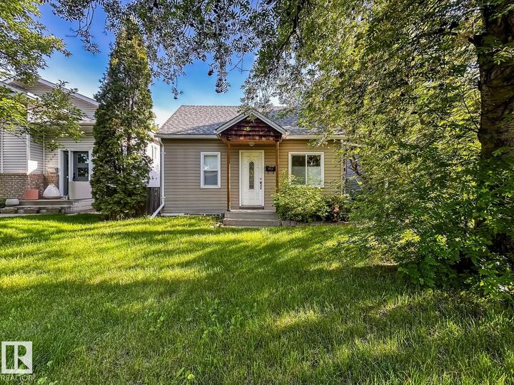 Property Photo: 9612 74 Avenue NW AB T6E 1E6