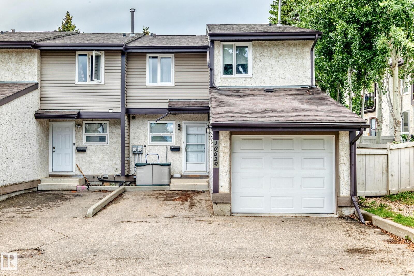 Property Photo:  10619 Beaumaris Road NW  AB T5X 5J5 