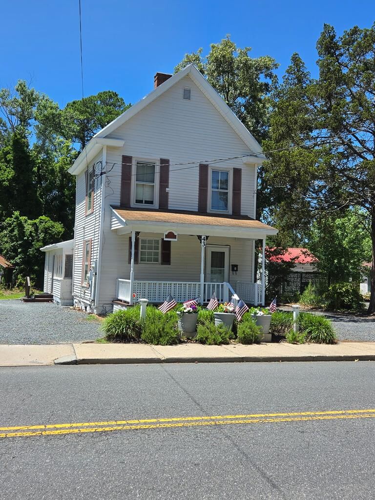 Property Photo:  43 North St  VA 23417 
