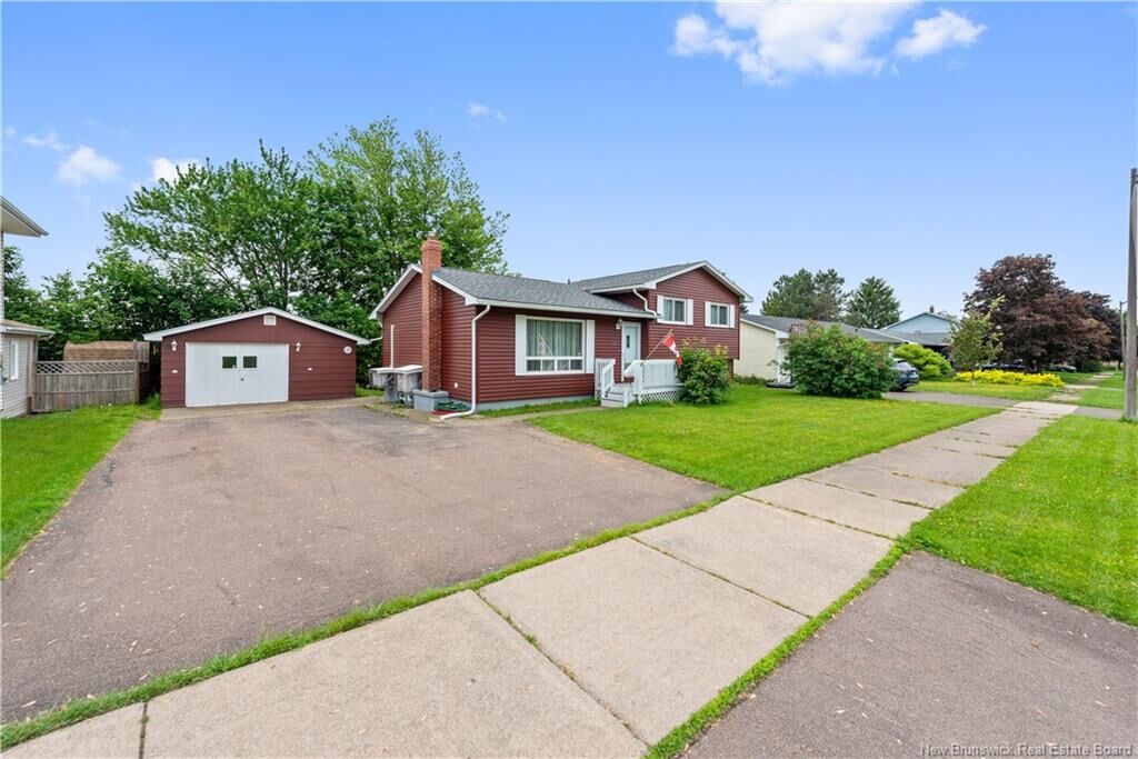 Property Photo:  107 Olympic Crescent  NB E1E 4B8 