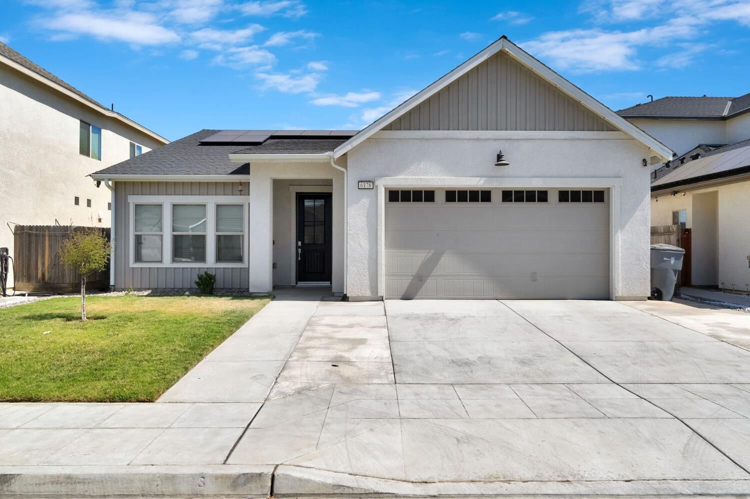 Property Photo:  6178 E Mono Street  CA 93727 