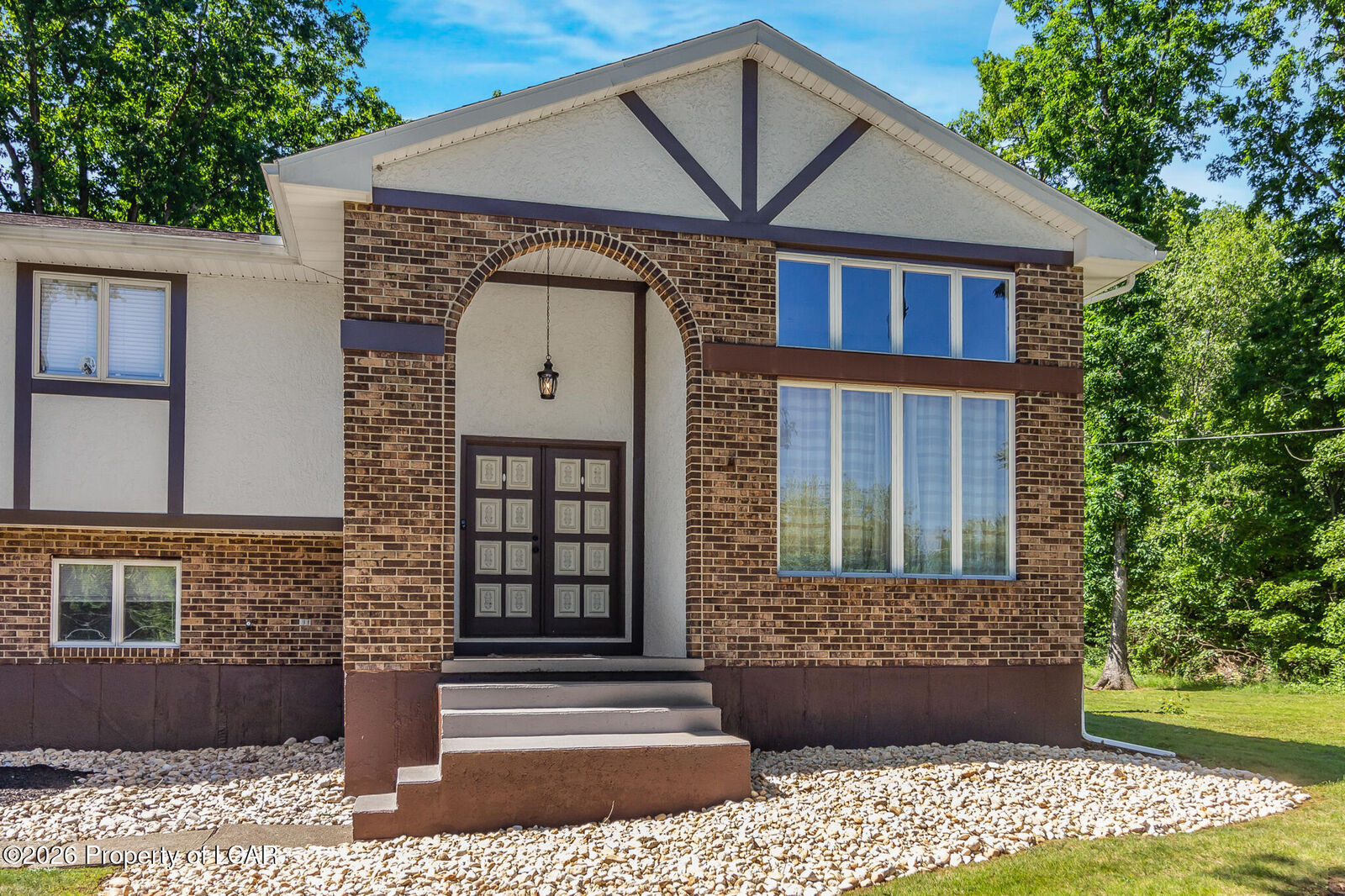 Property Photo: 30 Laurel Lane PA 18224