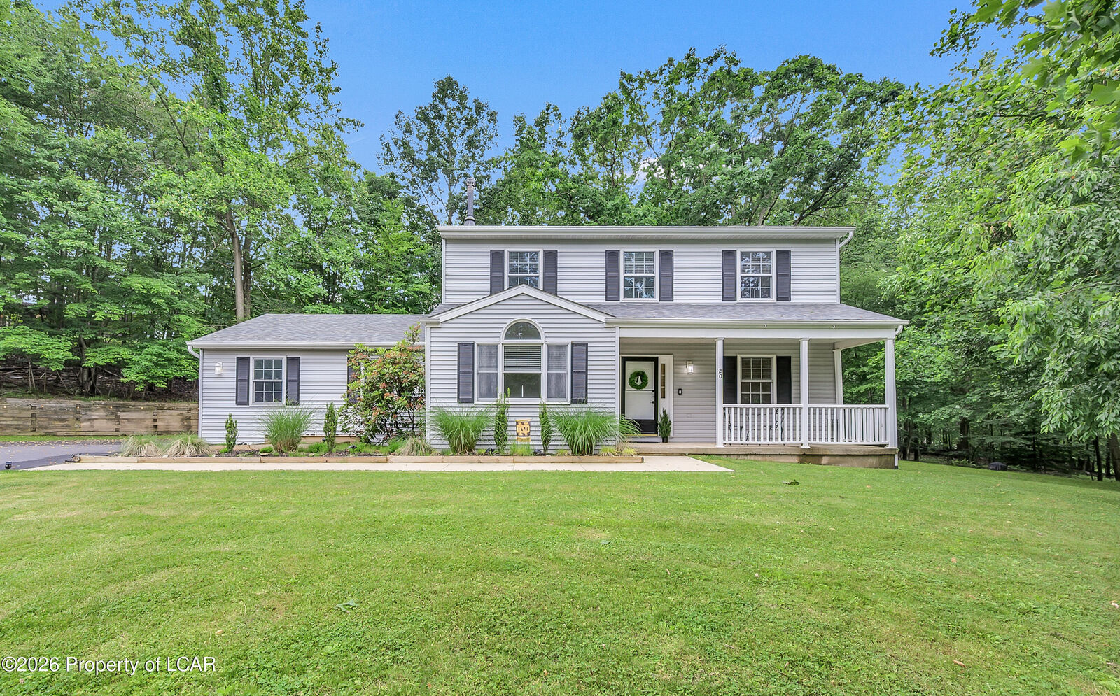 Property Photo:  20 Stream View Court  PA 18707 